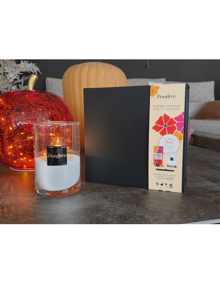 COFFRET POUDRÉE FLORA - FLEUR DES ÎLES - Bougie en perles + Cylindre + Briquet – Poudrée Paris