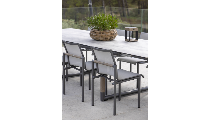 BASTINGAGE - Table de repas d'extérieur extensible gris LES JARDINS
