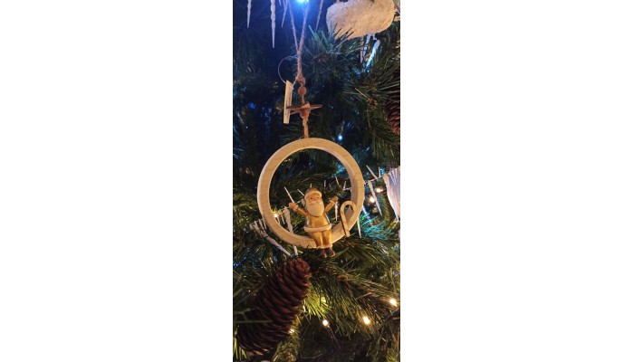 Suspension ronde de Noël