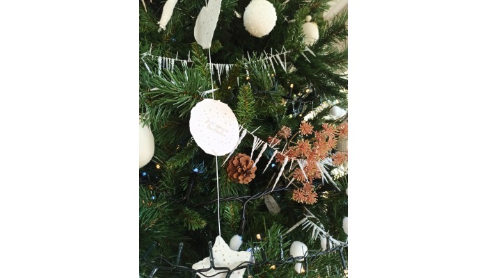 Guirlande en papier blanc doré