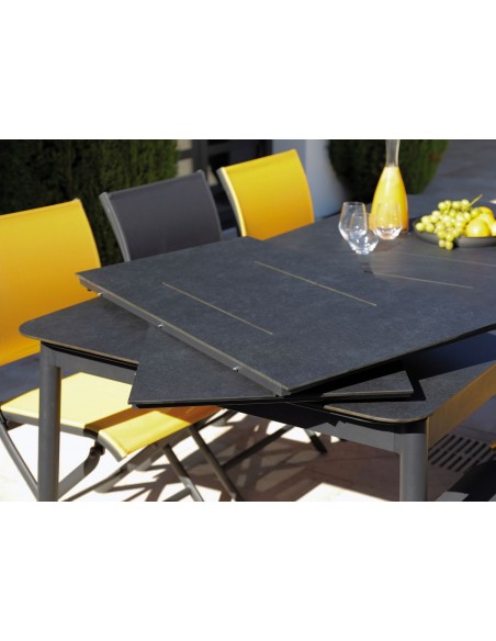 Ensemble table Dublin 200/250/300 cm, plateau Trespa® + 6 chaises pliantes jaune et gris